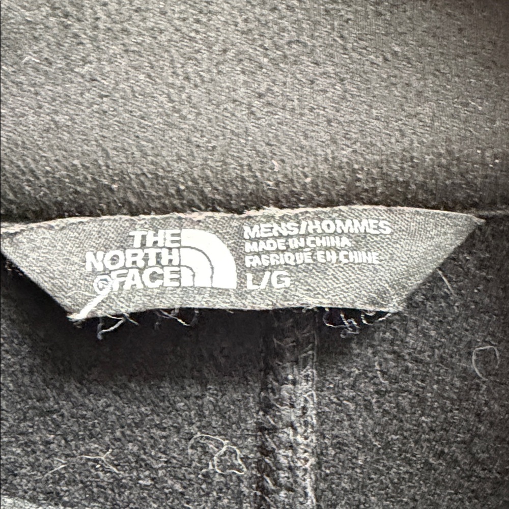 The North Face Men's Black Performance Jacket - Picture 3 of 3